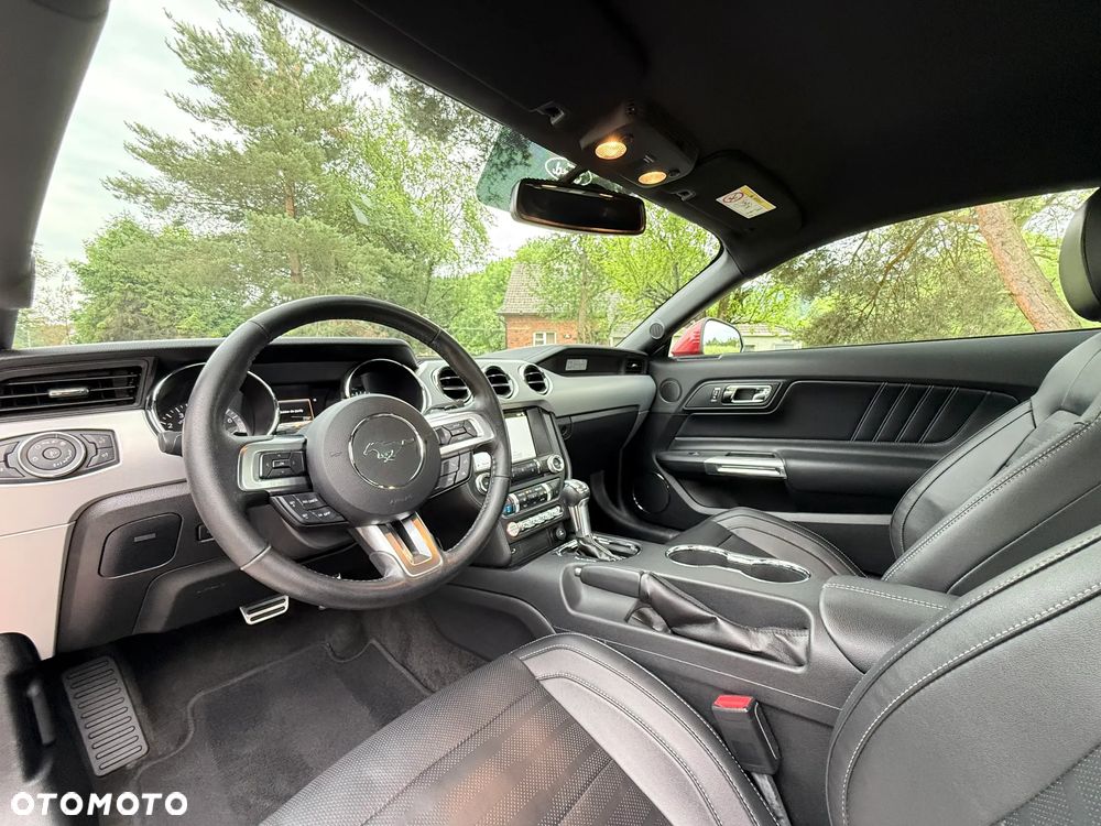 Ford Mustang - 16
