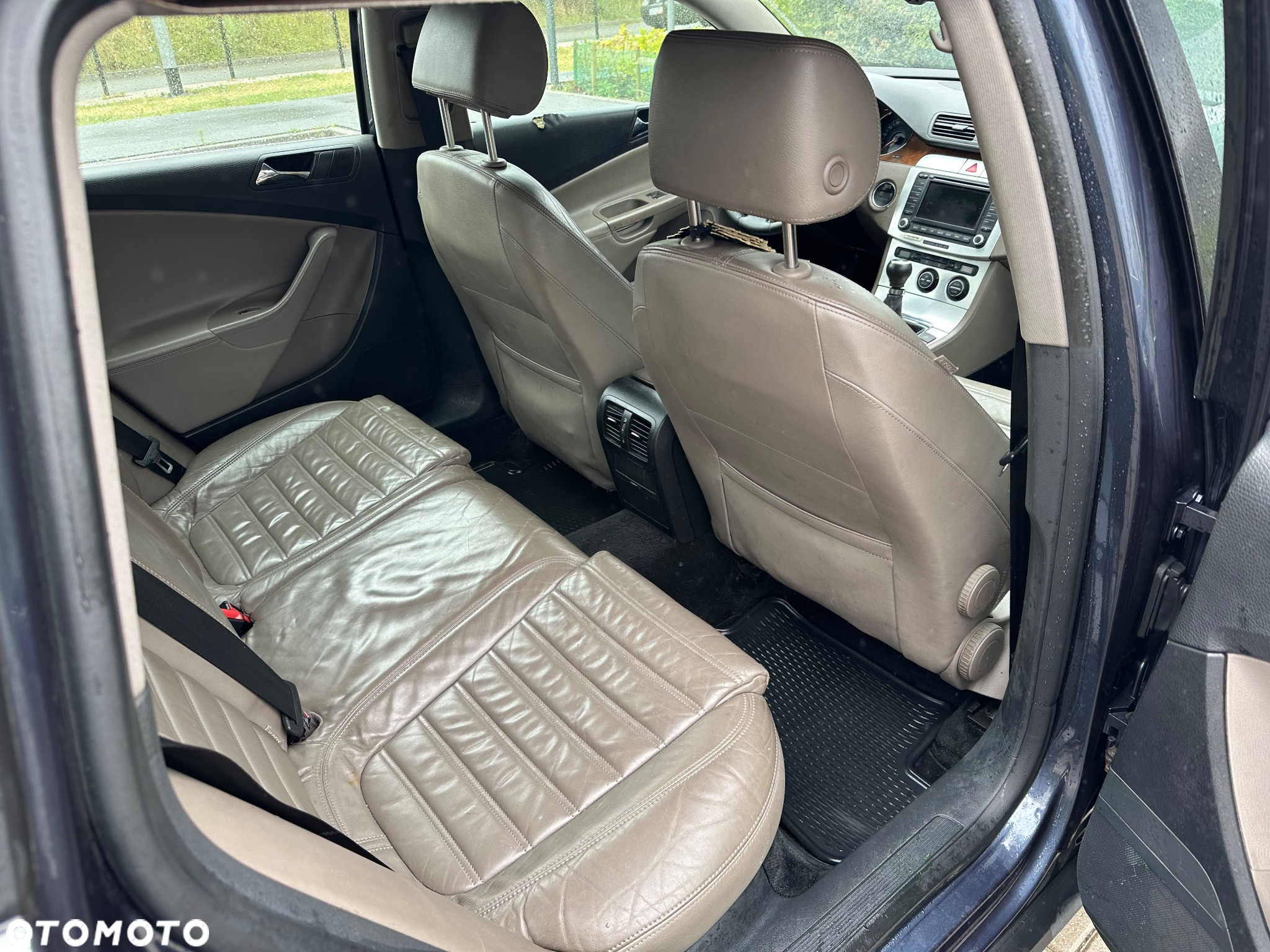 Volkswagen Passat 2.0 TDI Highline - 11