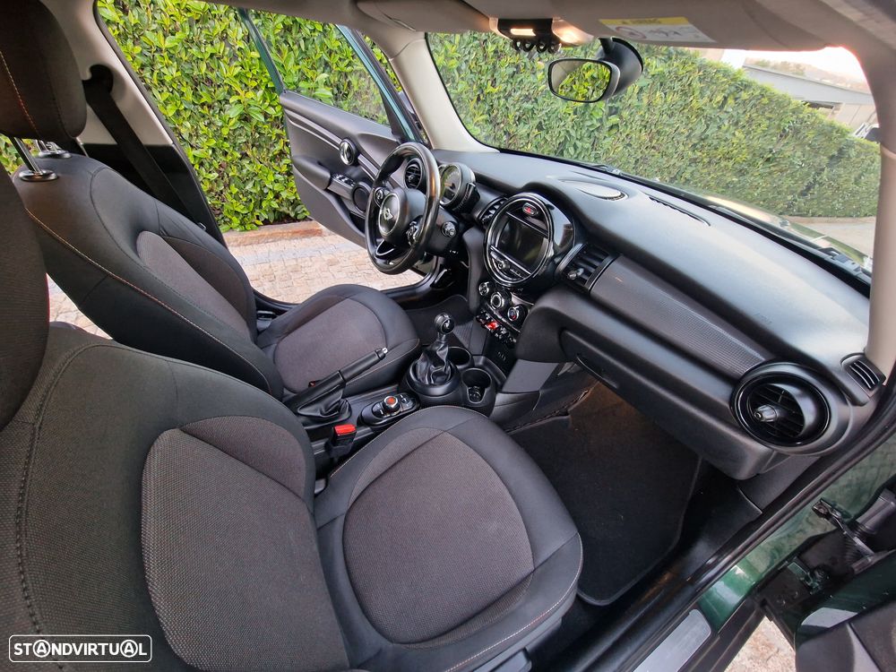 MINI 5 Portas Cooper D - 13