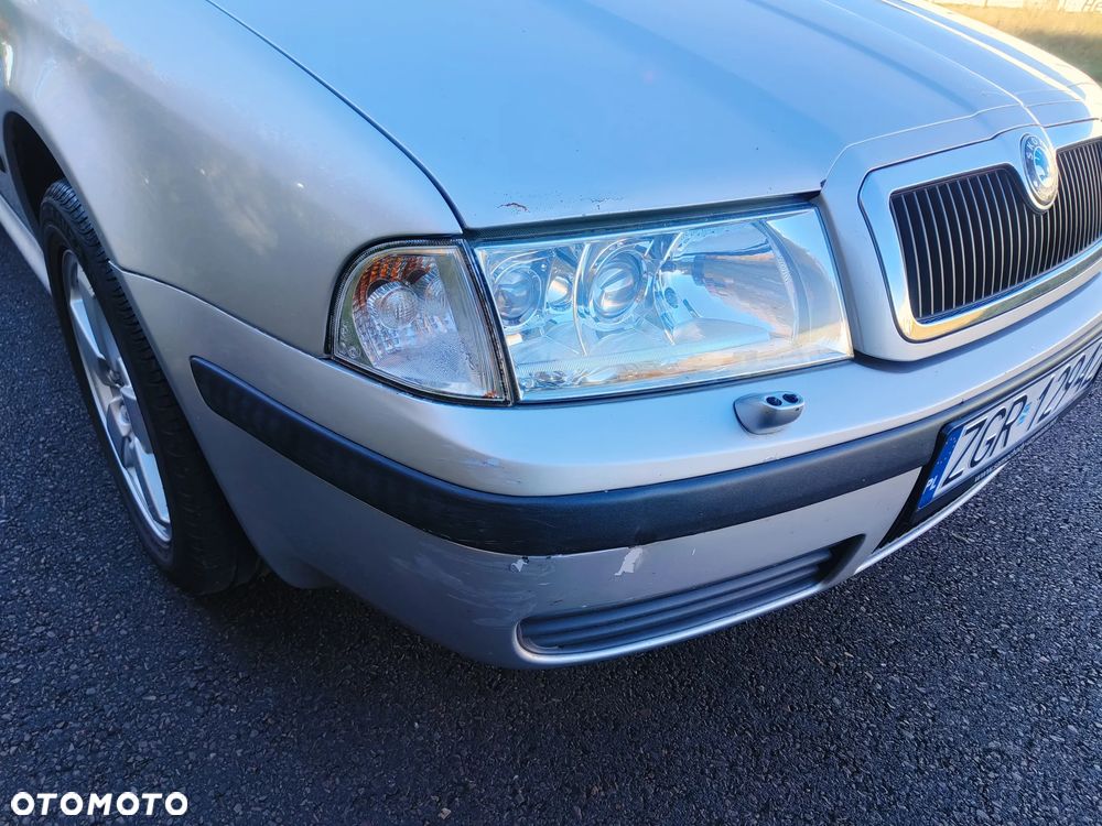 Skoda Octavia 2.0 Combi Selection - 24