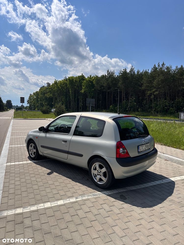 Renault Clio 1.4 16V Dynamique - 4