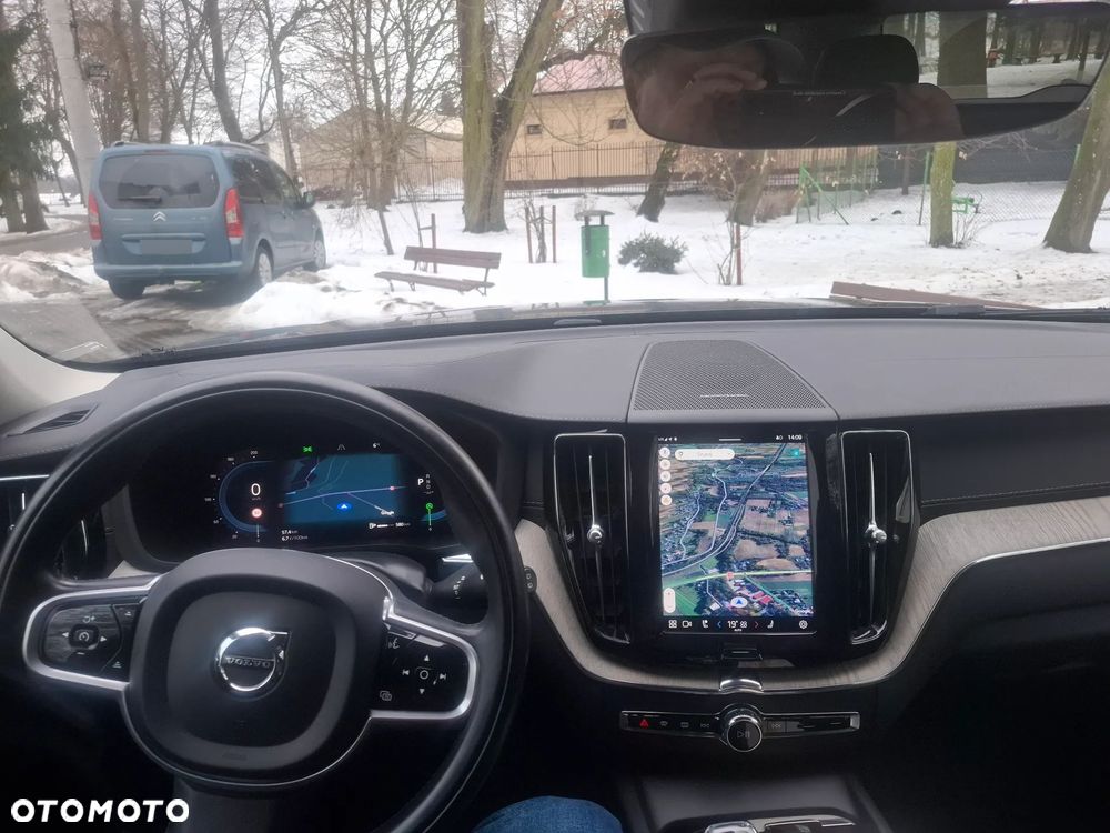 Volvo XC 60 B5 D AWD Inscription - 4