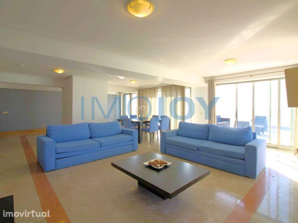 Maravilhosa Penthouse T4 com Terraço e Vista Mar na Praia da Rocha - Grande imagem: 4/60