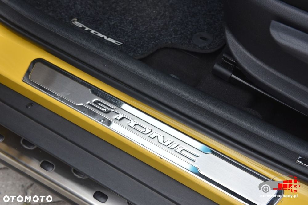 Kia Stonic - 38