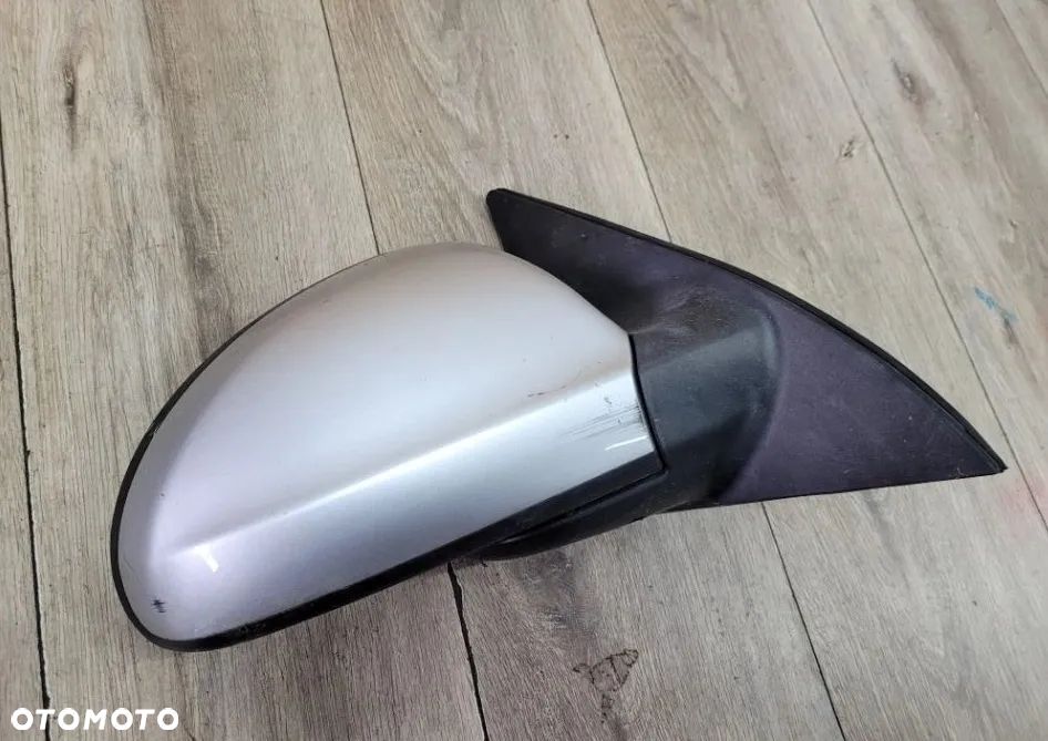 Lusterko prawe elektryczne Kia Ceed 2,0 benzyna 2007r 5d hb 7 PIN 9S - 1