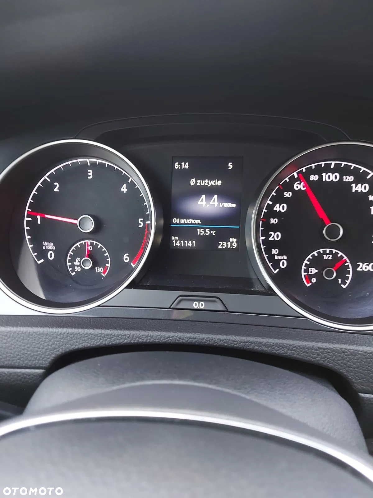 Volkswagen Golf VII 1.6 TDI BMT Comfortline - 11