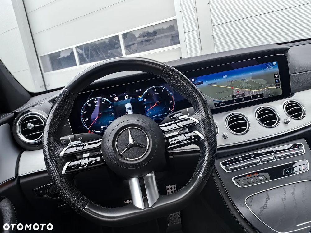 Mercedes-Benz Klasa E 450 4-Matic AMG - 16