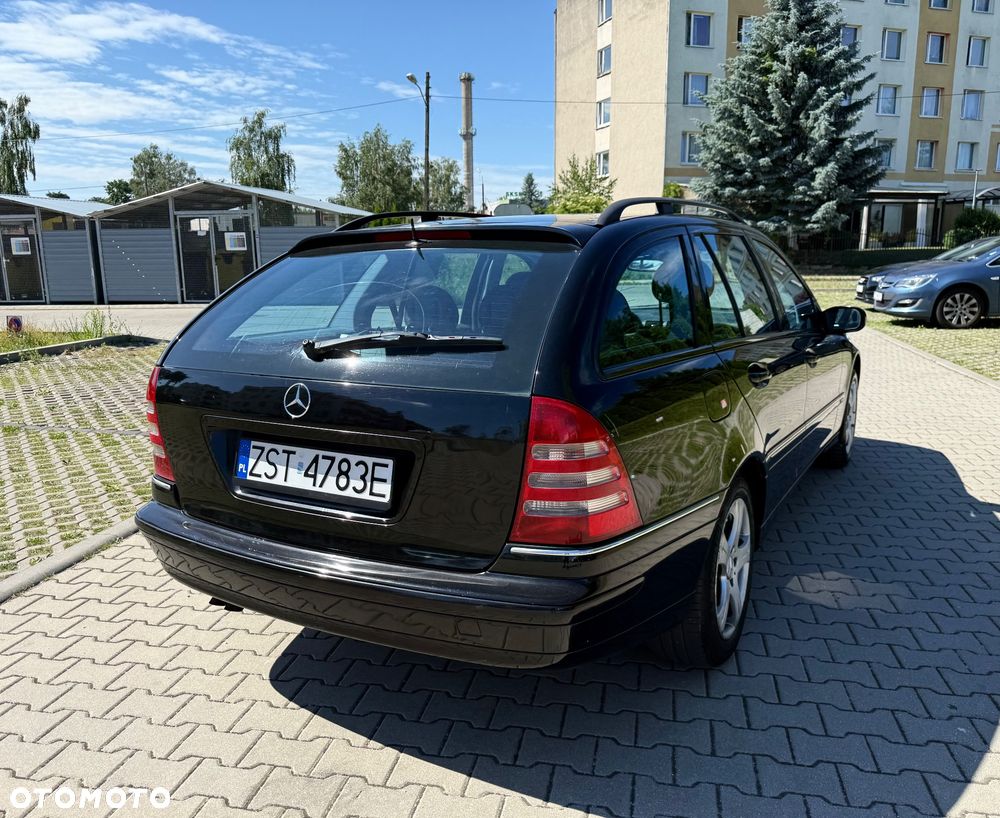 Mercedes-Benz Klasa C 180 T Kompressor Avantgarde - 16