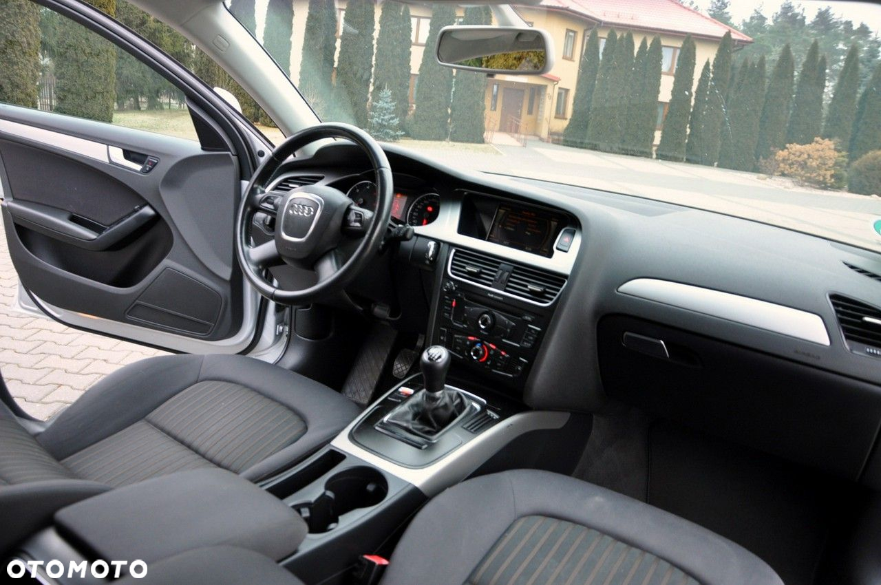 Audi A4 - 24