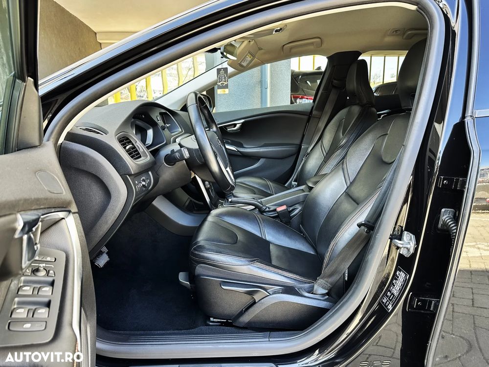 Volvo V40 D4 Geartronic Summum - 8