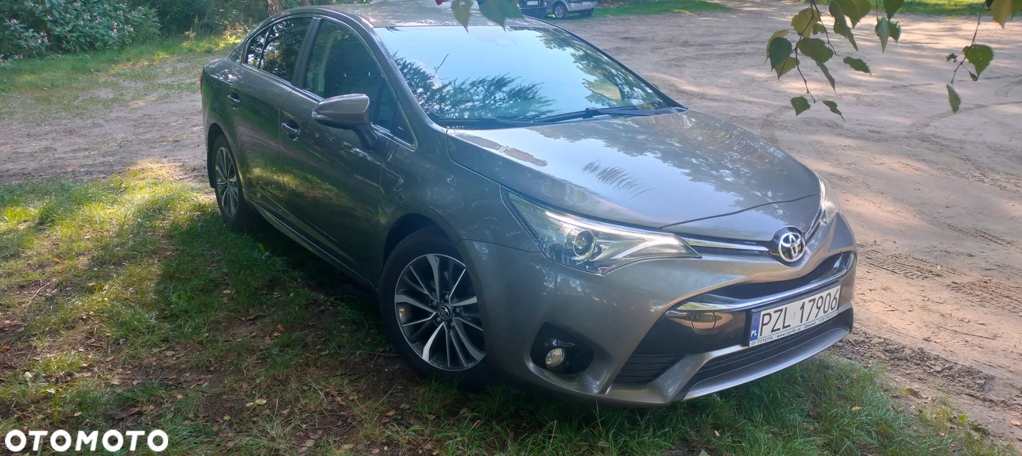 Toyota Avensis - 1