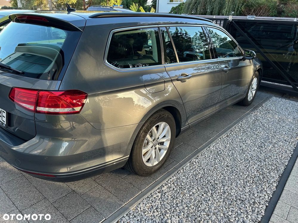 Volkswagen Passat 1.6 TDI BMT Comfortline - 3