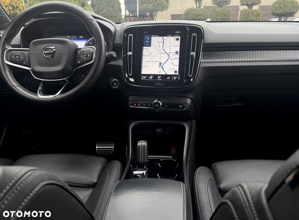 Volvo XC 40 D3 R-Design - 9