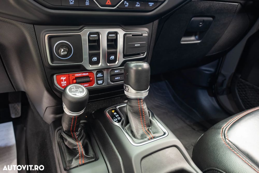 Jeep Wrangler 2.0 Turbo AT8 Rubicon - 17