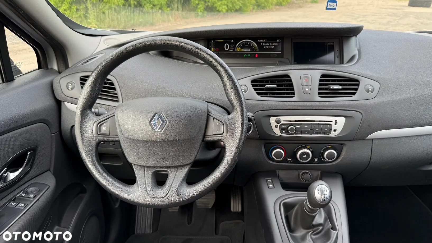 Renault Scenic 1.6 16V 110 Dynamique - 6