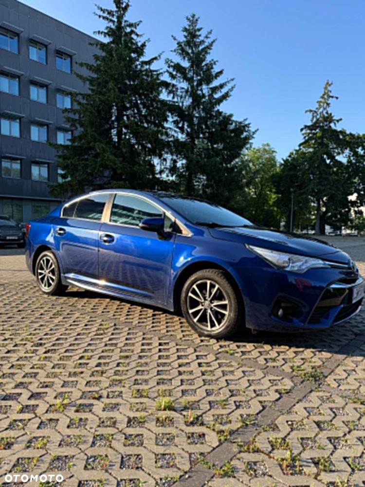 Toyota Avensis 1.6 D-4D Active - 5