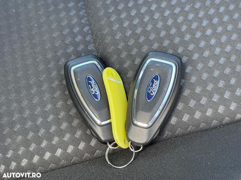 Ford Focus 1.5 EcoBlue Active - 6