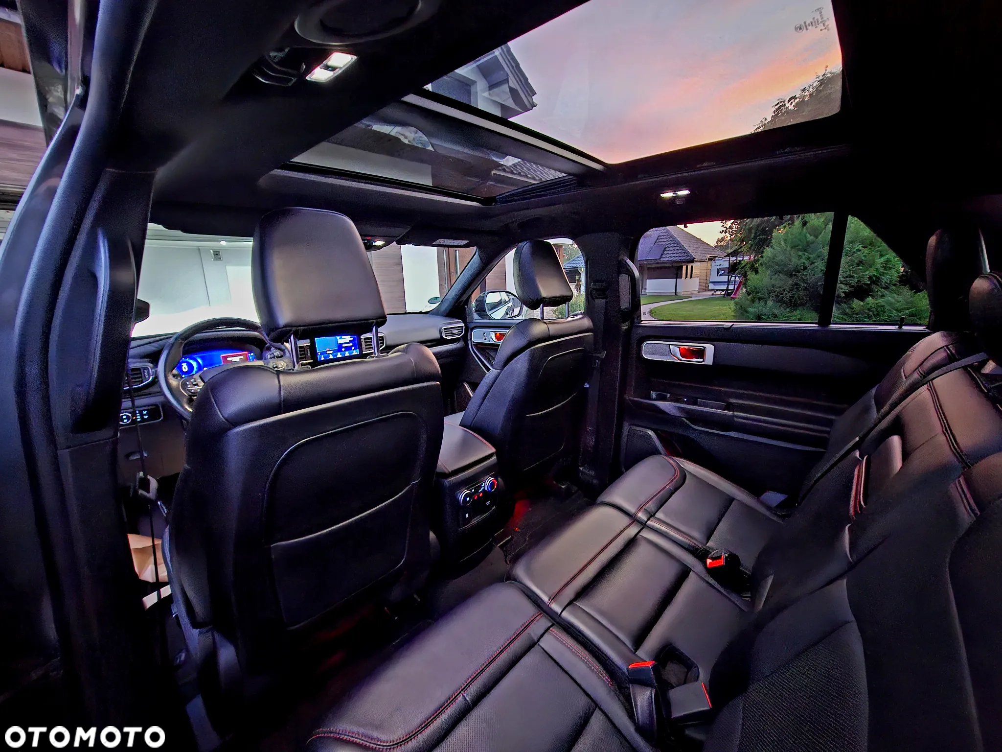 Ford Explorer - 5