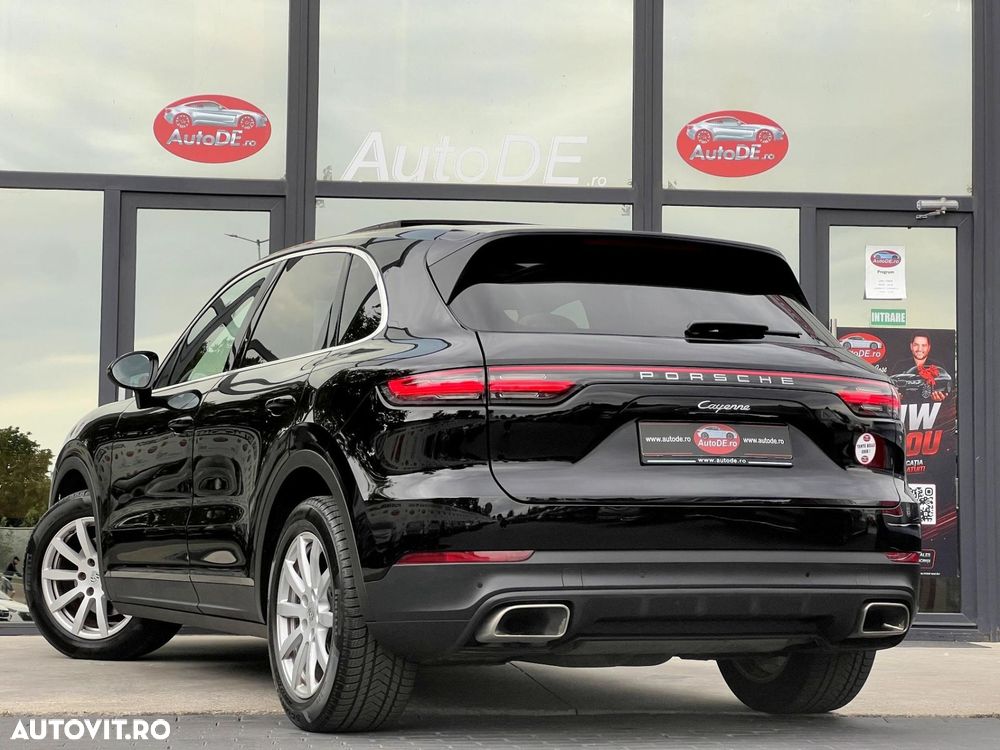 Porsche Cayenne - 4