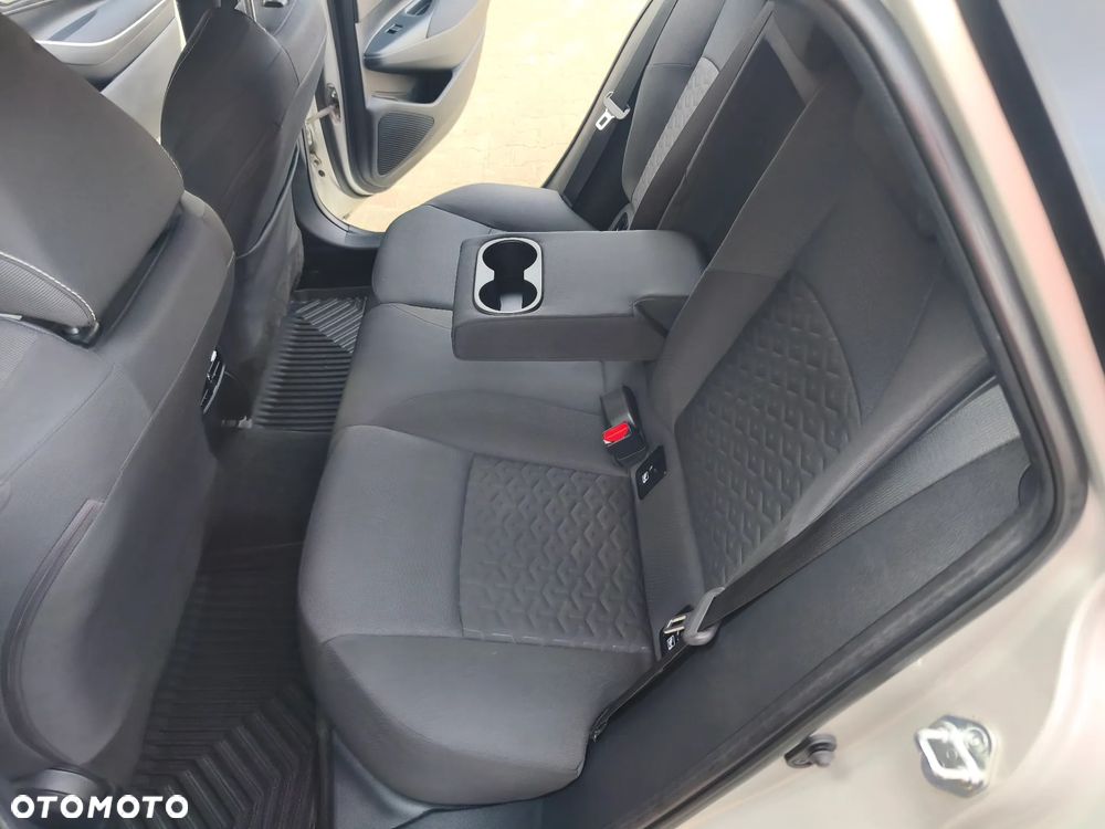 Toyota Corolla 1.2 Turbo Team Deutschland - 14