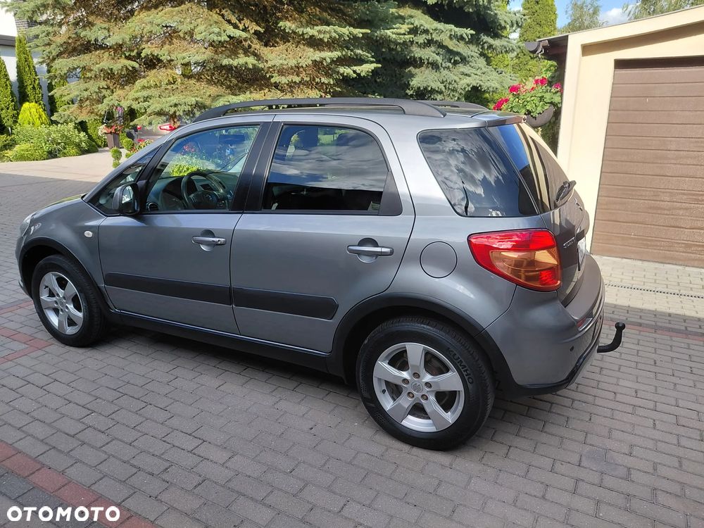 Suzuki SX4 1.6 VVT 4x4 Club - 9