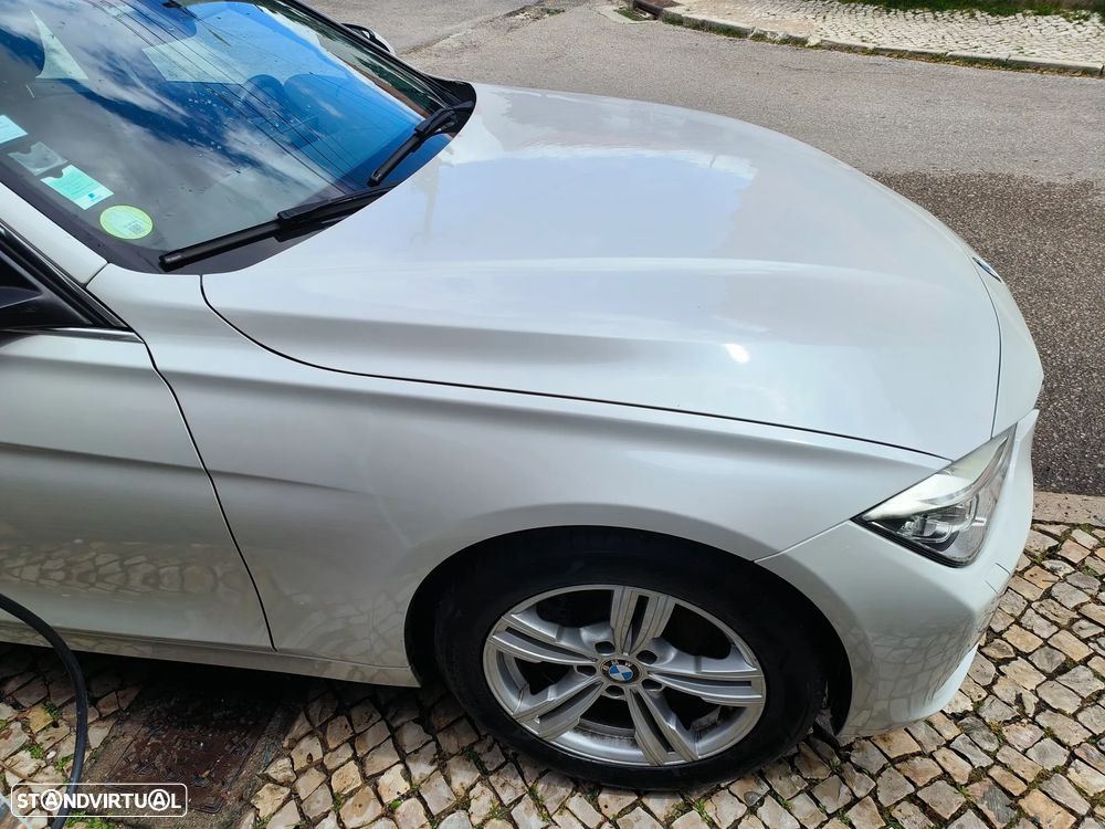 BMW 320 d EfficientDynamics Line Luxury - 9