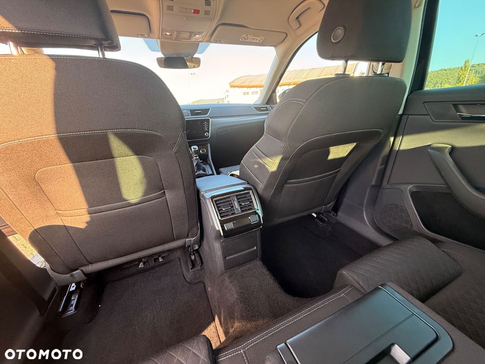 Skoda Superb Combi 1.5 TSI Style - 23