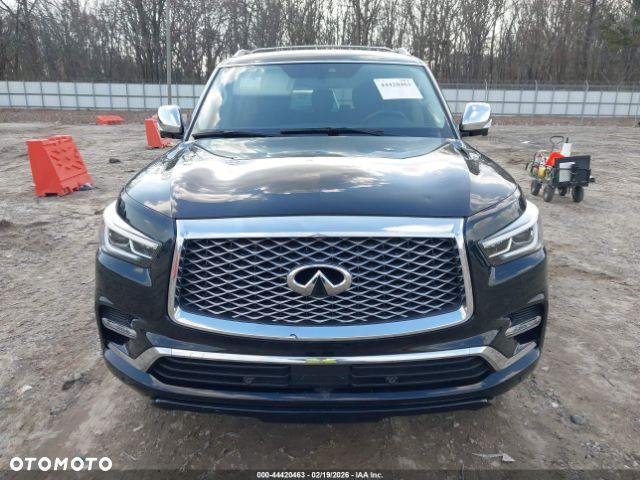 Infiniti QX80 - 2