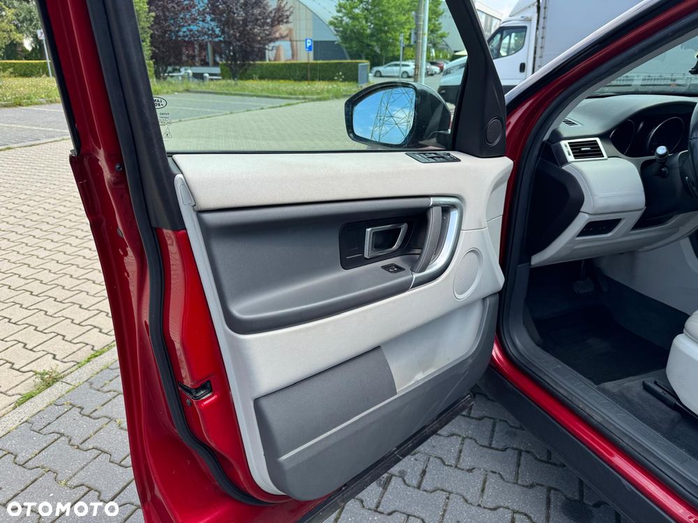 Land Rover Discovery Sport 2.0 TD4 HSE - 10