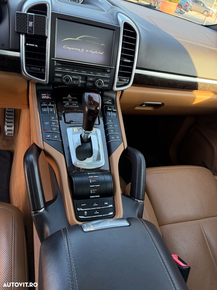 Porsche Cayenne S E-Hybrid Platinum Edition - 10