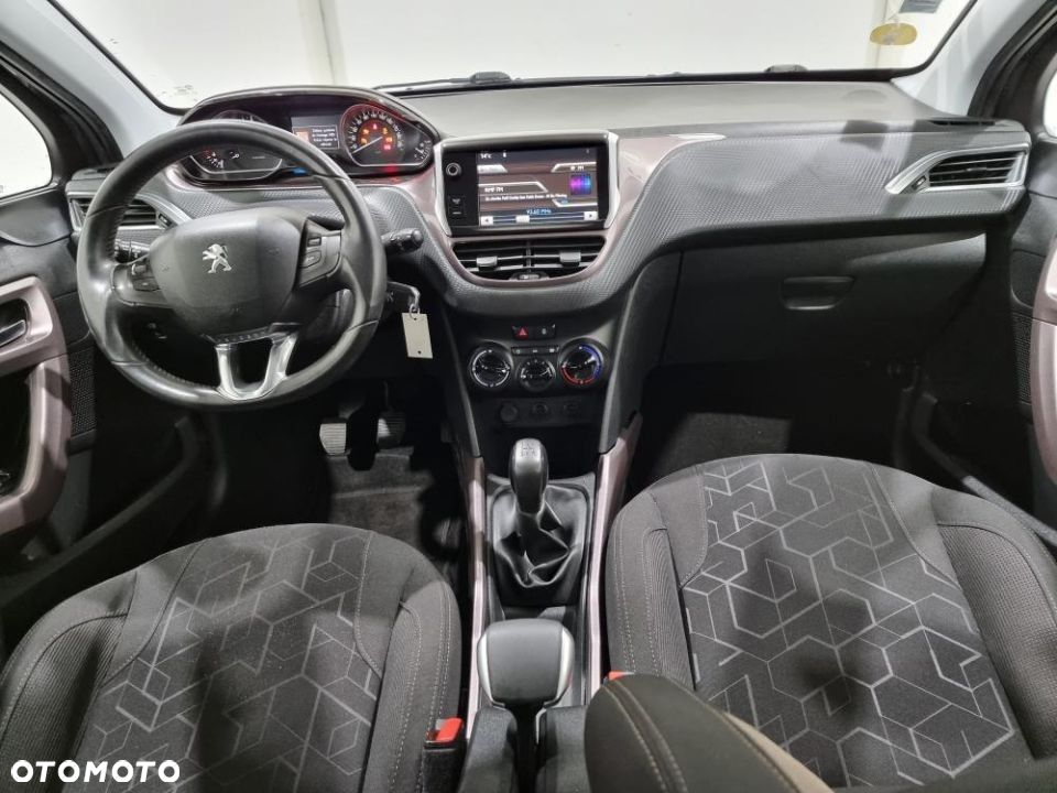 Peugeot 2008 - 15