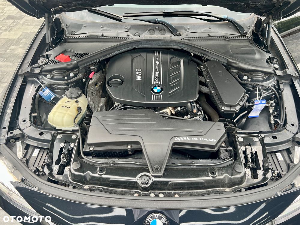 BMW Seria 3 318d xDrive Sport Line - 24