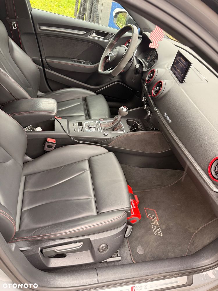 Audi RS3 Sportback - 24
