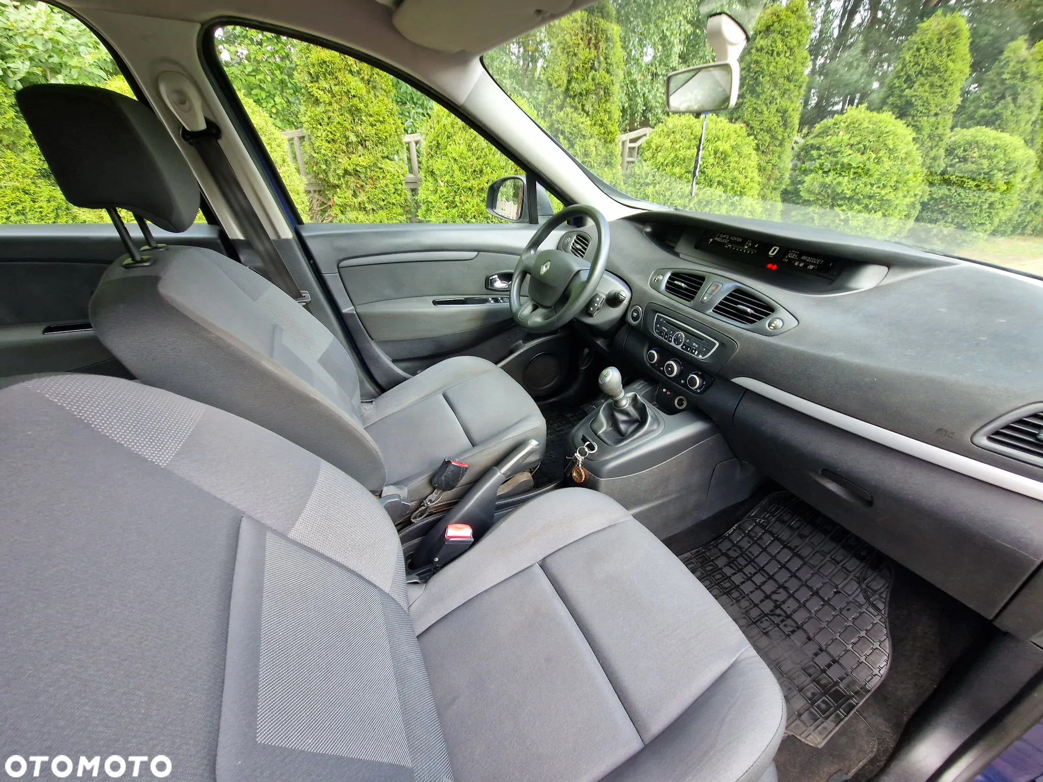 Renault Scenic - 9
