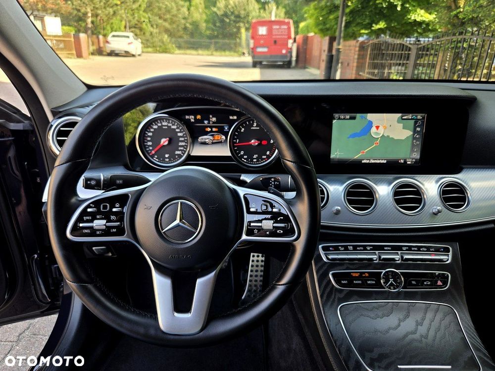 Mercedes-Benz Klasa E - 14