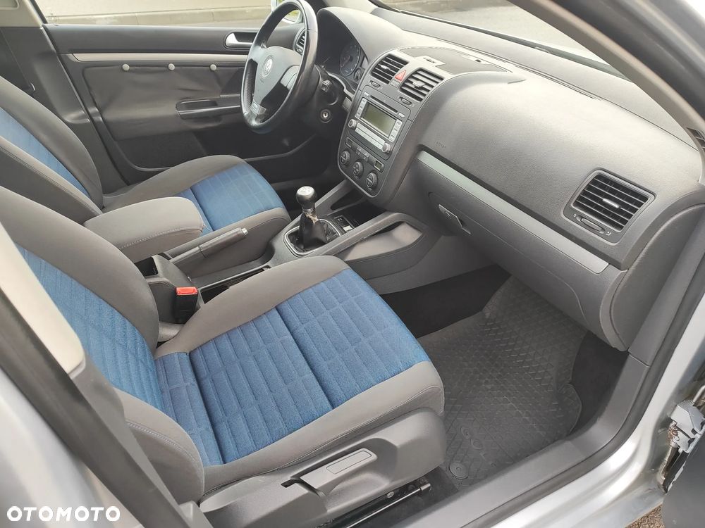 Volkswagen Golf 1.6 Tour Edition - 38