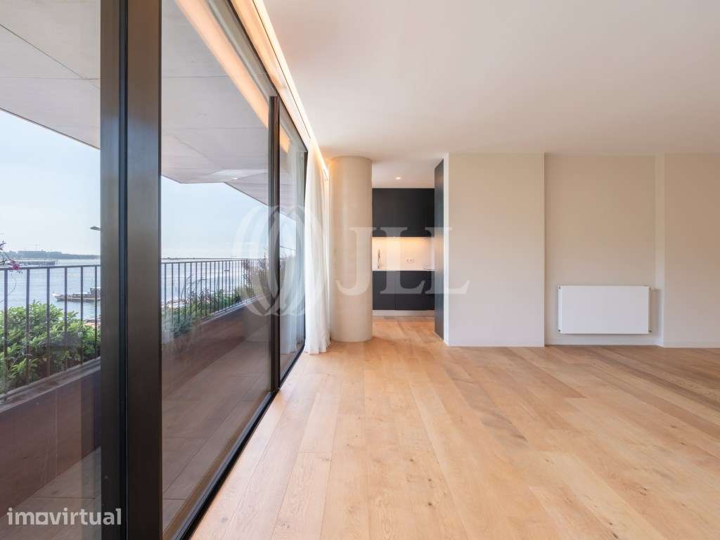 Apartamento T3 primeira linha rio, em Massarelos, Porto - Grande imagem: 4/46