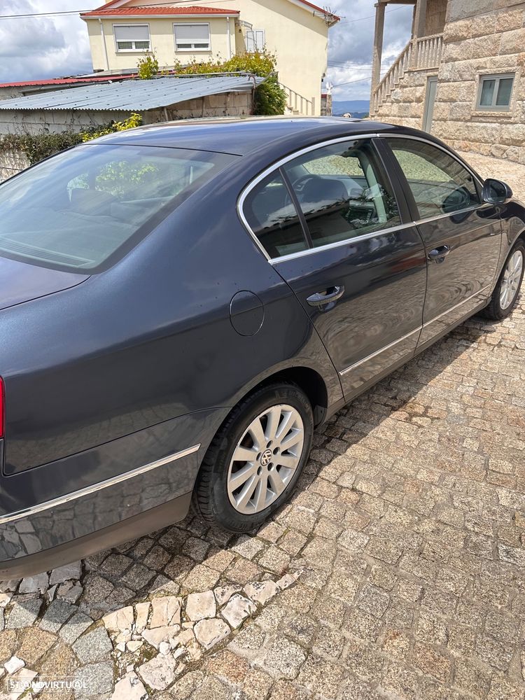VW Passat - 11