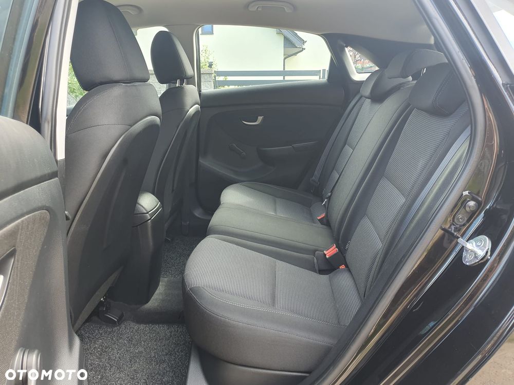Hyundai i30 1.6 GDI Comfort - 12