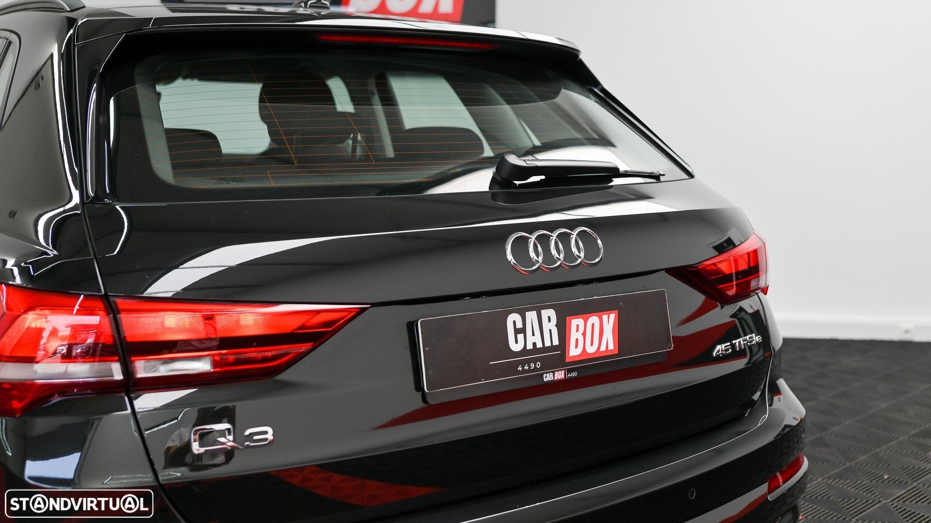 Audi Q3 45 TFSIe S line S tronic - 17