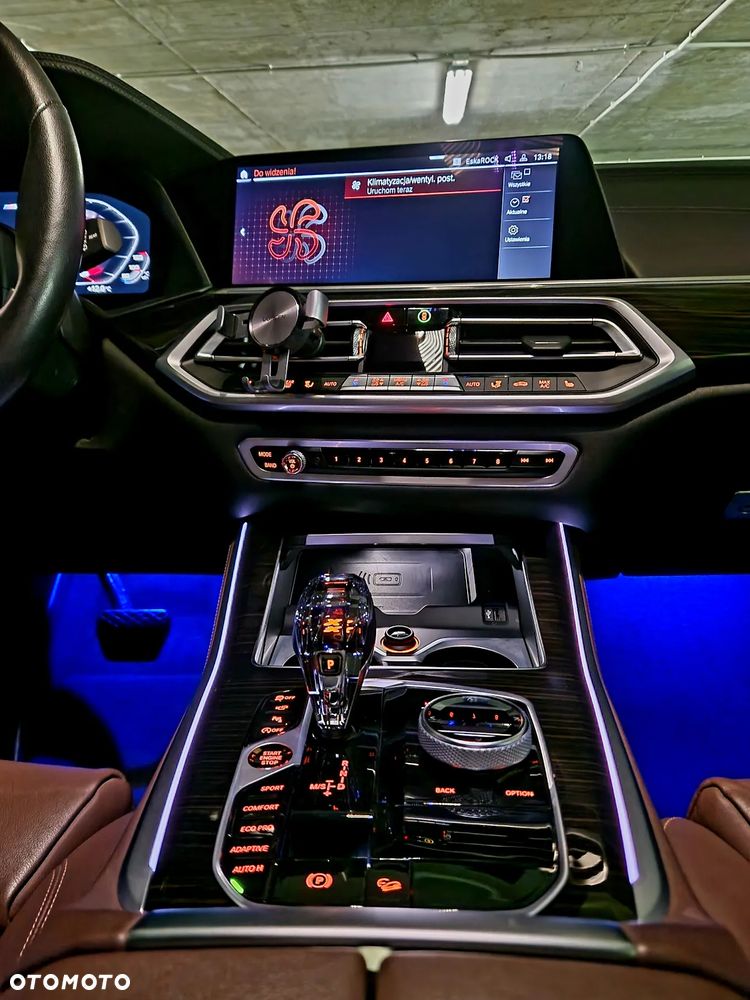 BMW X5 xDrive40i - 24