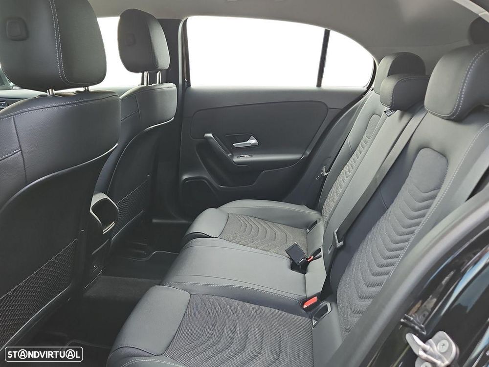 Mercedes-Benz A 250 e - 16