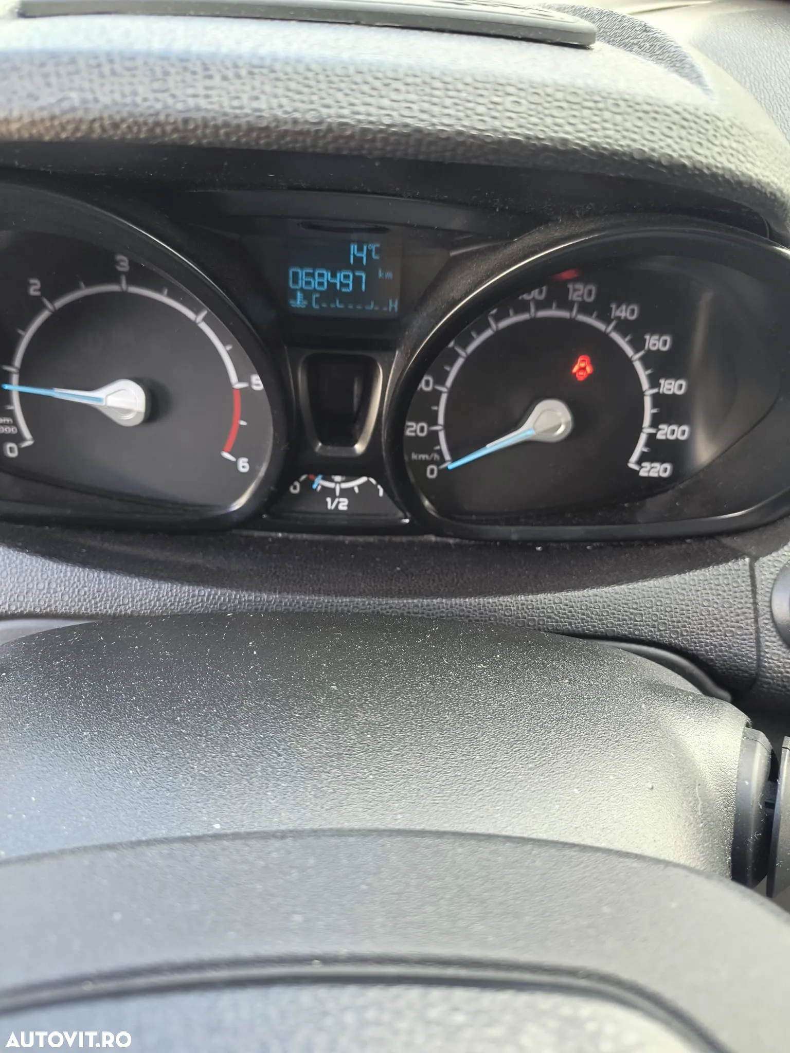 Ford EcoSport 1.5 TDCi Titanium - 14
