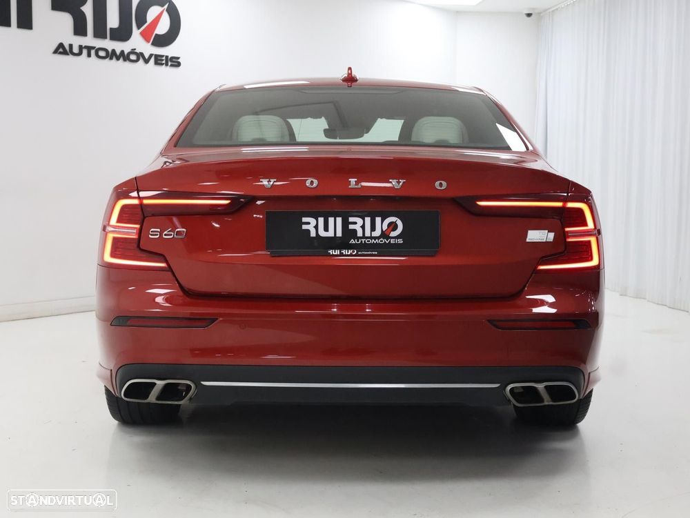 Volvo S60 2.0 T8 PHEV Inscription AWD - 31