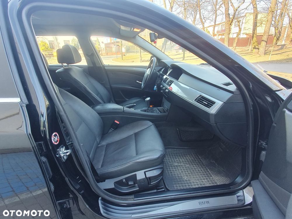 BMW Seria 5 - 33