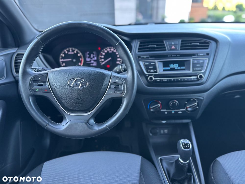 Hyundai i20 - 10