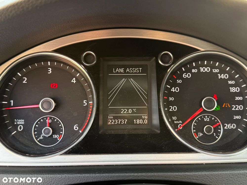 Volkswagen Passat 2.0 TDI 4Mot Highline DSG - 10