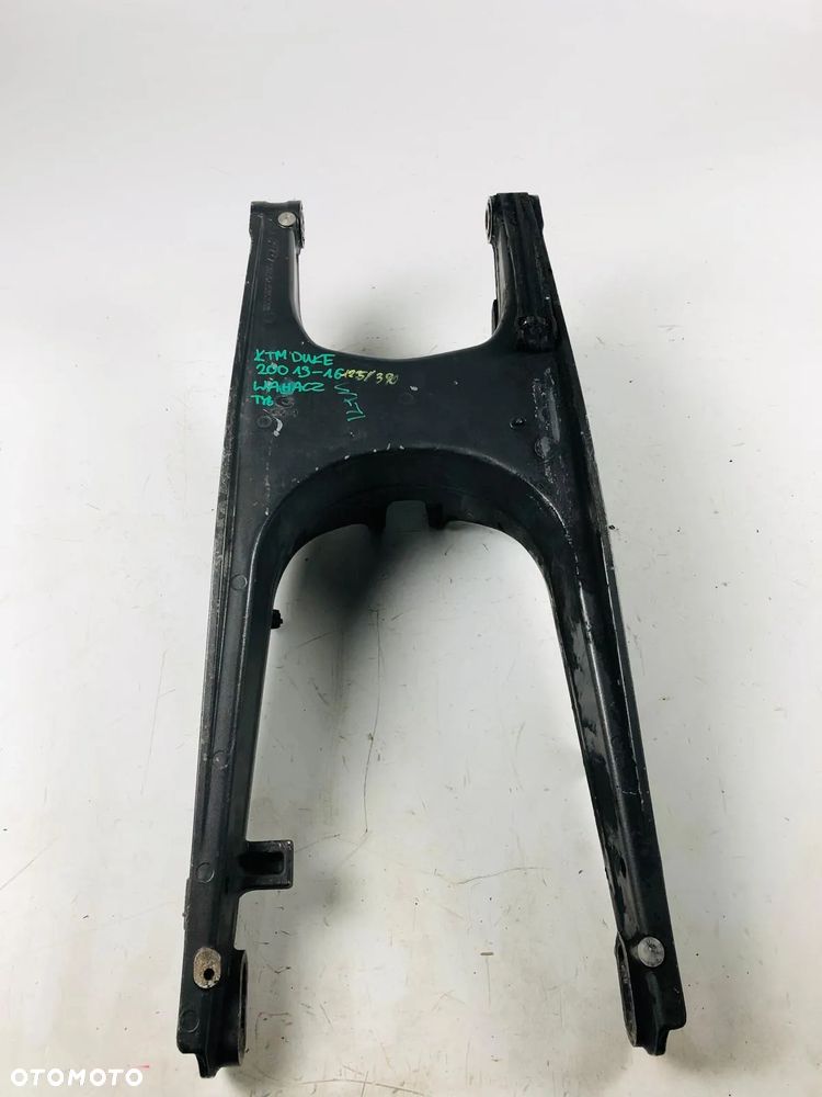 KTM Duke 125 390 11-16 Wahacz Tył - 4