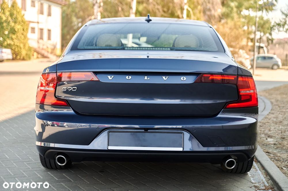 Volvo S90 - 16