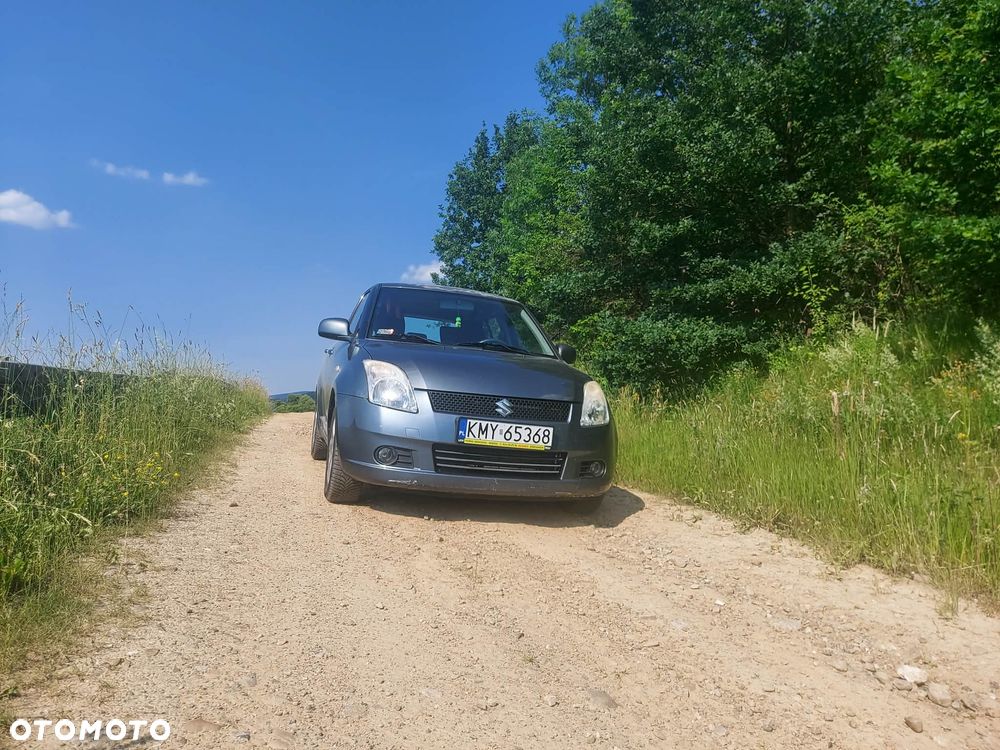 Suzuki Swift 1.3 GS / Premium 4WD - 2